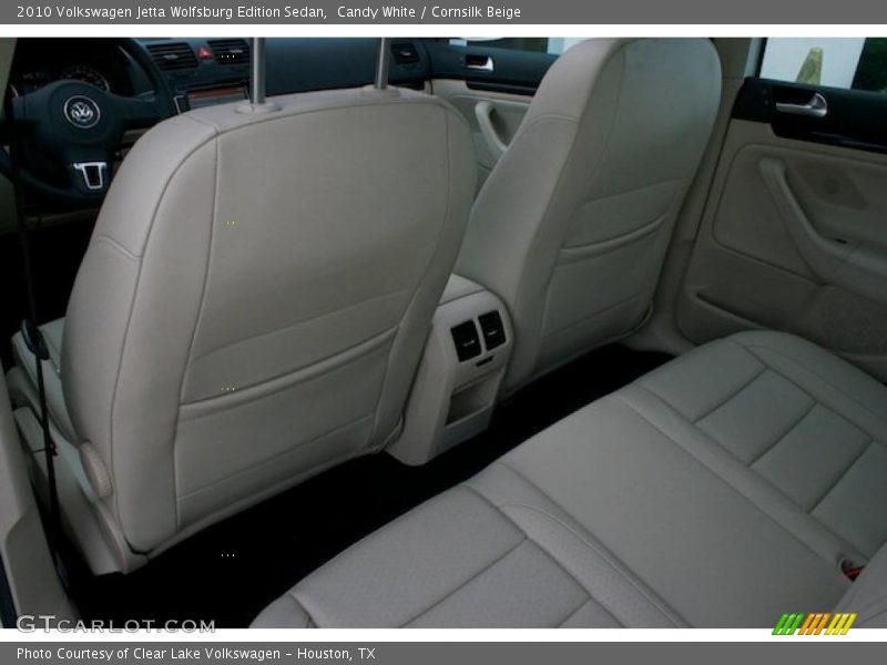 Candy White / Cornsilk Beige 2010 Volkswagen Jetta Wolfsburg Edition Sedan