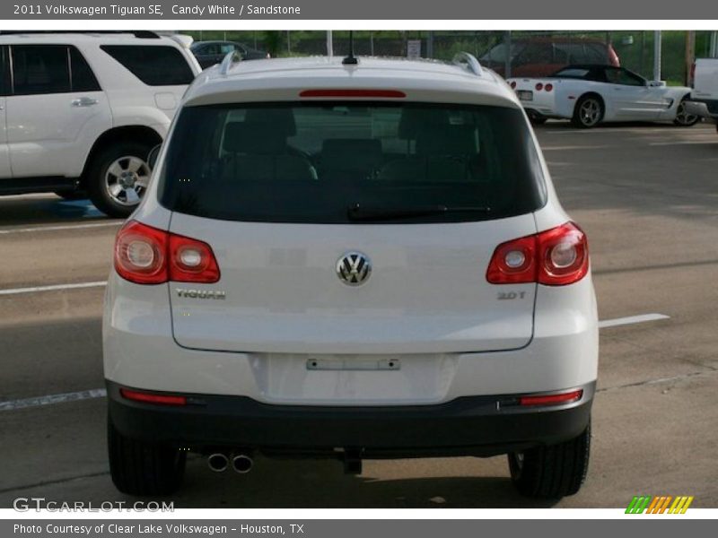 Candy White / Sandstone 2011 Volkswagen Tiguan SE