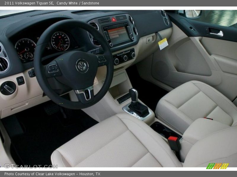 Candy White / Sandstone 2011 Volkswagen Tiguan SE