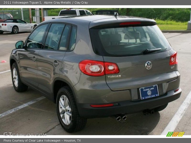 Alpine Gray Metallic / Clay Gray 2011 Volkswagen Tiguan S