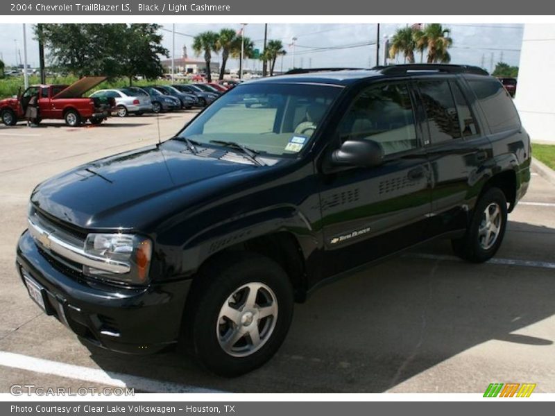 Black / Light Cashmere 2004 Chevrolet TrailBlazer LS