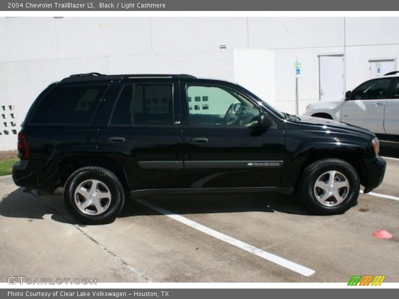 Black / Light Cashmere 2004 Chevrolet TrailBlazer LS
