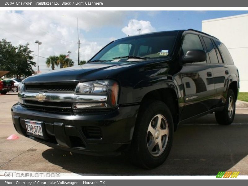 Black / Light Cashmere 2004 Chevrolet TrailBlazer LS