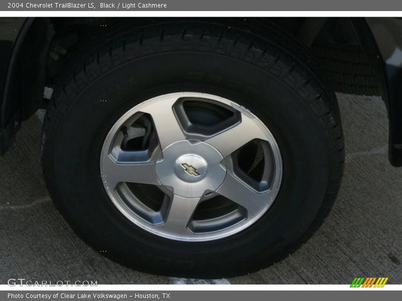 Black / Light Cashmere 2004 Chevrolet TrailBlazer LS