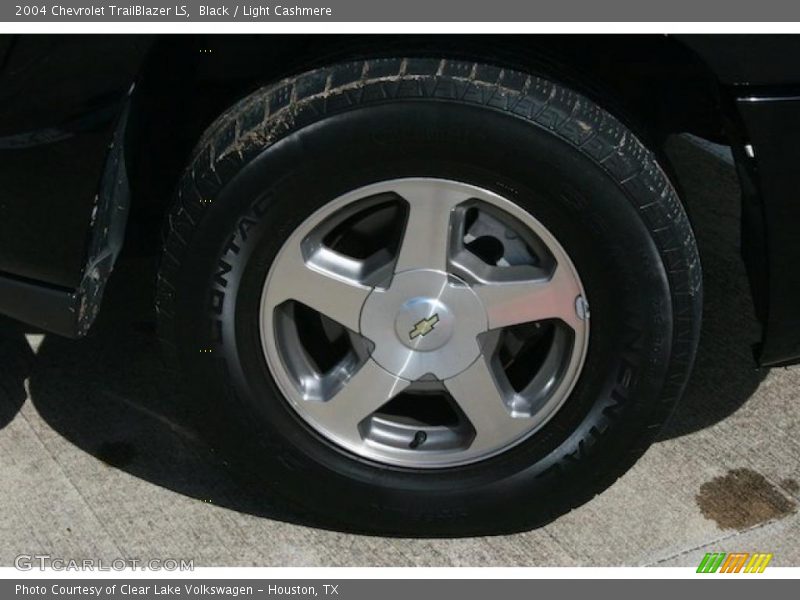 Black / Light Cashmere 2004 Chevrolet TrailBlazer LS