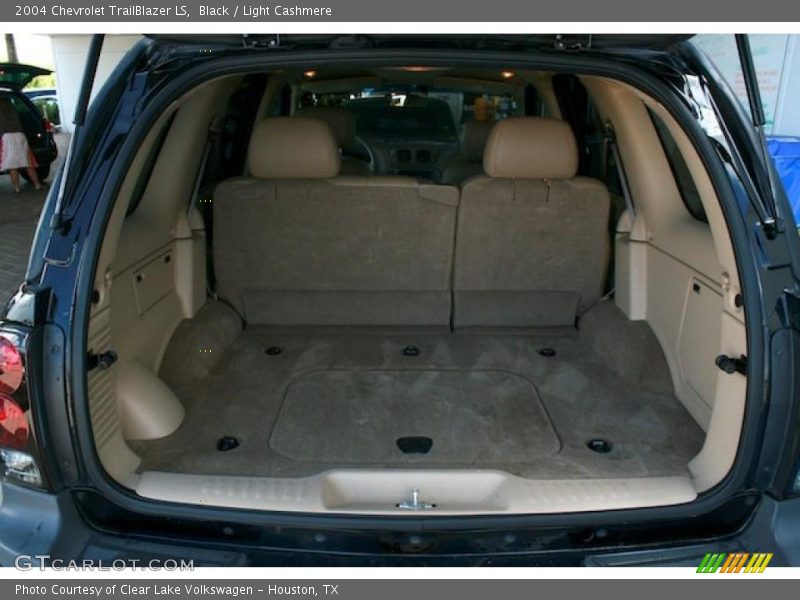 Black / Light Cashmere 2004 Chevrolet TrailBlazer LS