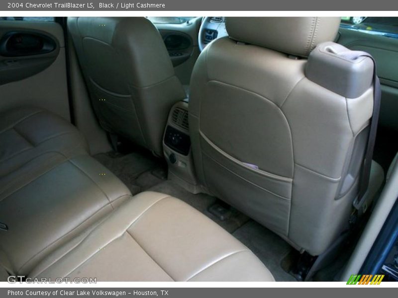 Black / Light Cashmere 2004 Chevrolet TrailBlazer LS
