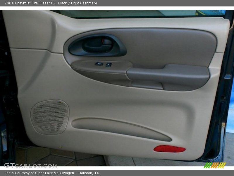 Black / Light Cashmere 2004 Chevrolet TrailBlazer LS