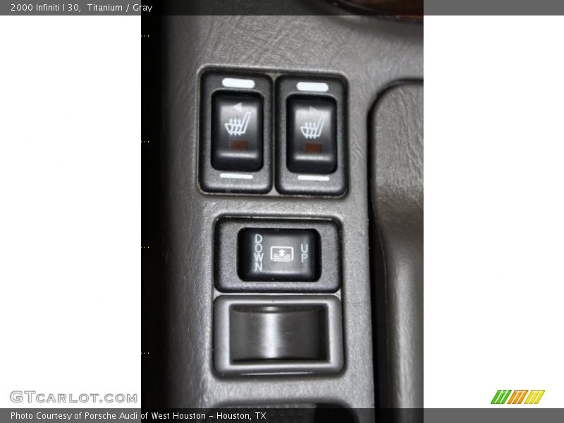 Titanium / Gray 2000 Infiniti I 30