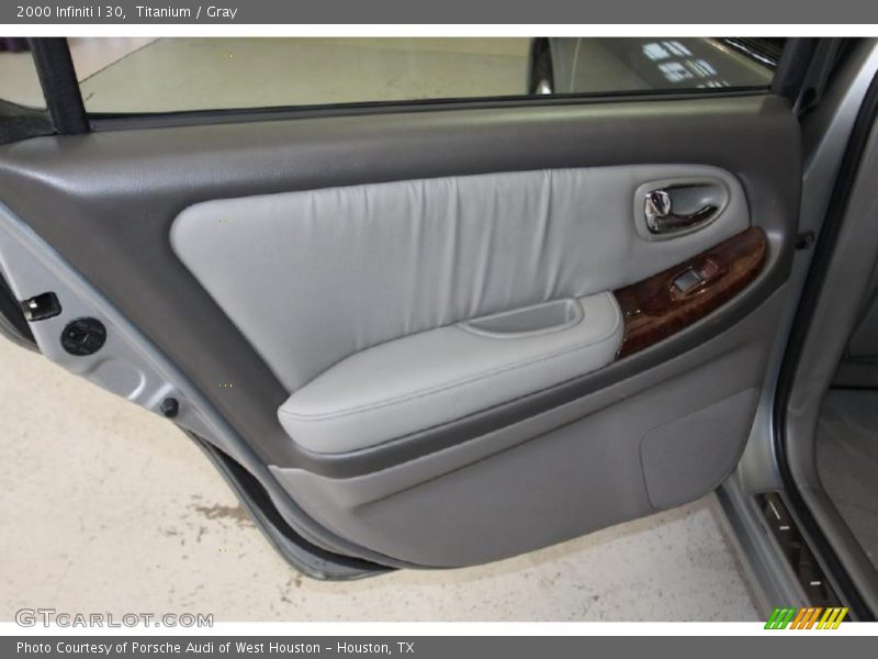Titanium / Gray 2000 Infiniti I 30