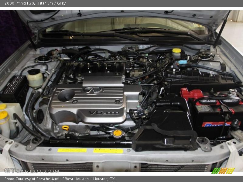 Titanium / Gray 2000 Infiniti I 30