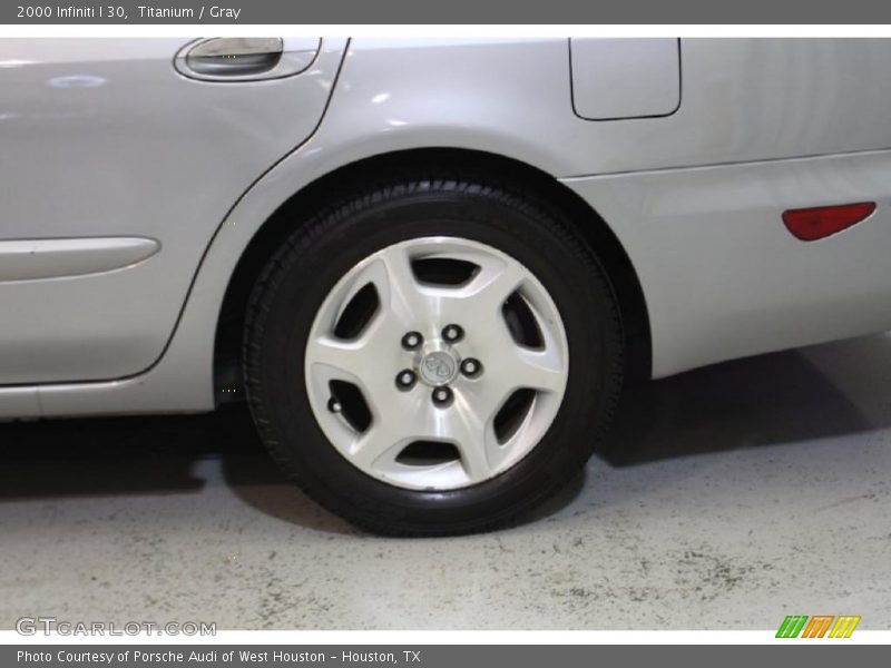 Titanium / Gray 2000 Infiniti I 30