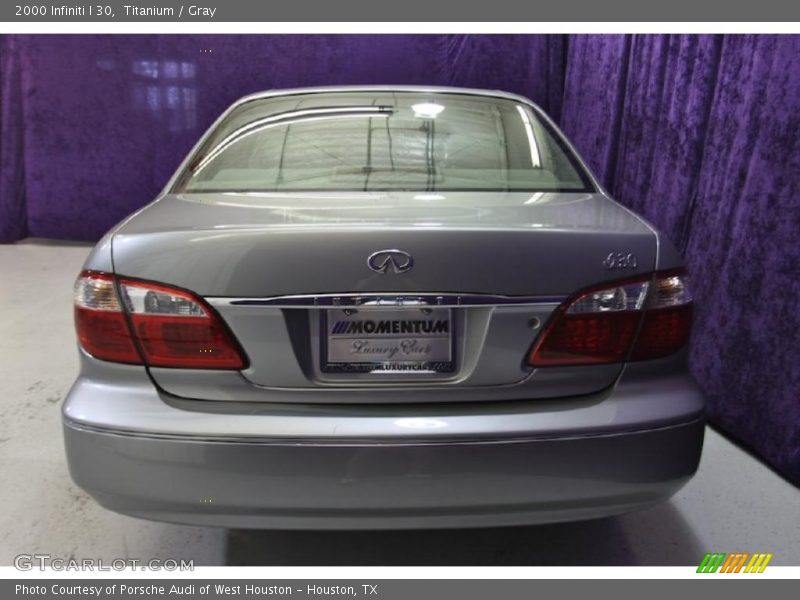 Titanium / Gray 2000 Infiniti I 30