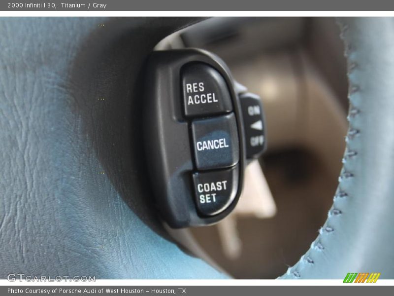 Titanium / Gray 2000 Infiniti I 30