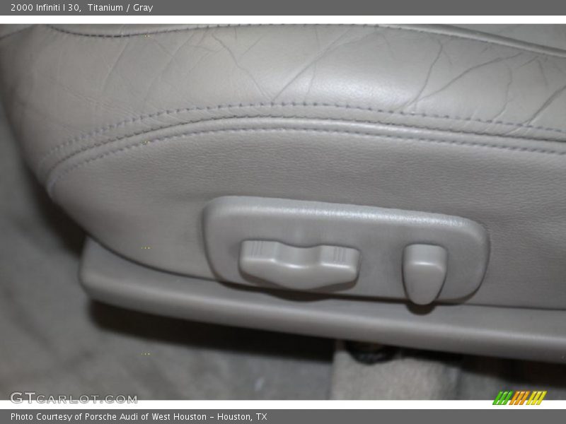Titanium / Gray 2000 Infiniti I 30