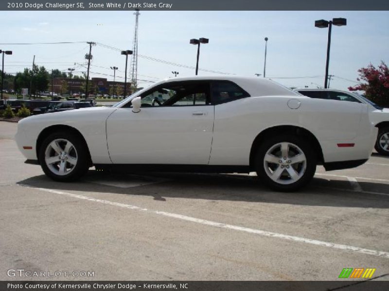 Stone White / Dark Slate Gray 2010 Dodge Challenger SE