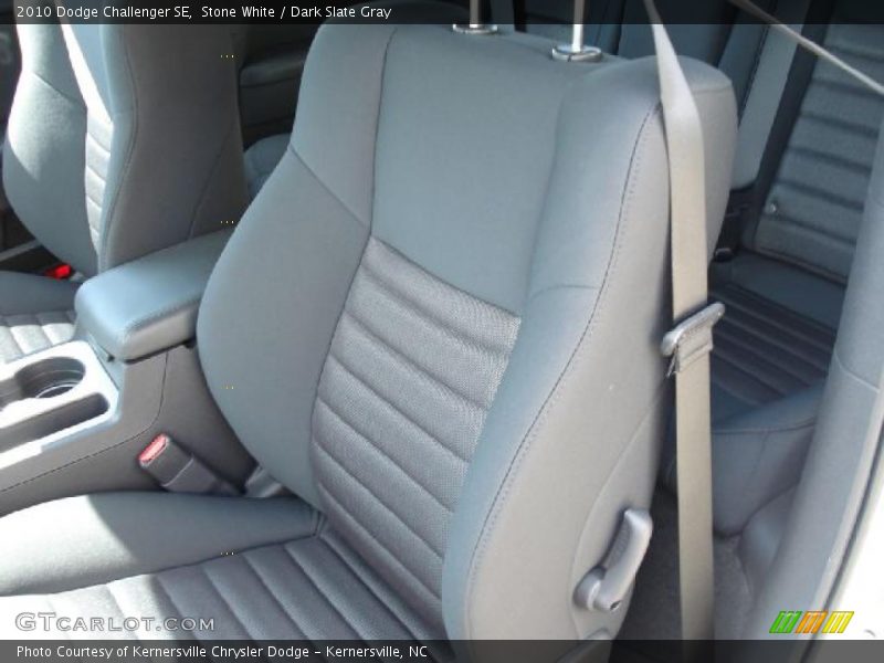 Stone White / Dark Slate Gray 2010 Dodge Challenger SE