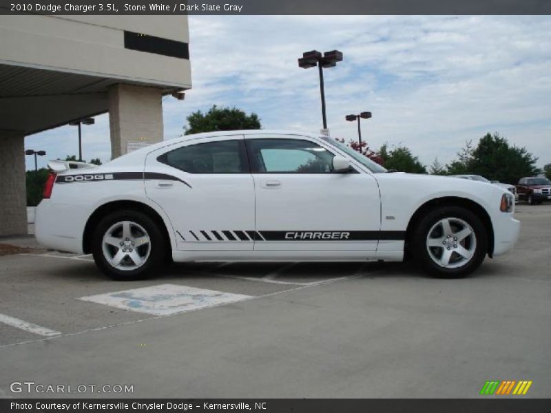 Stone White / Dark Slate Gray 2010 Dodge Charger 3.5L