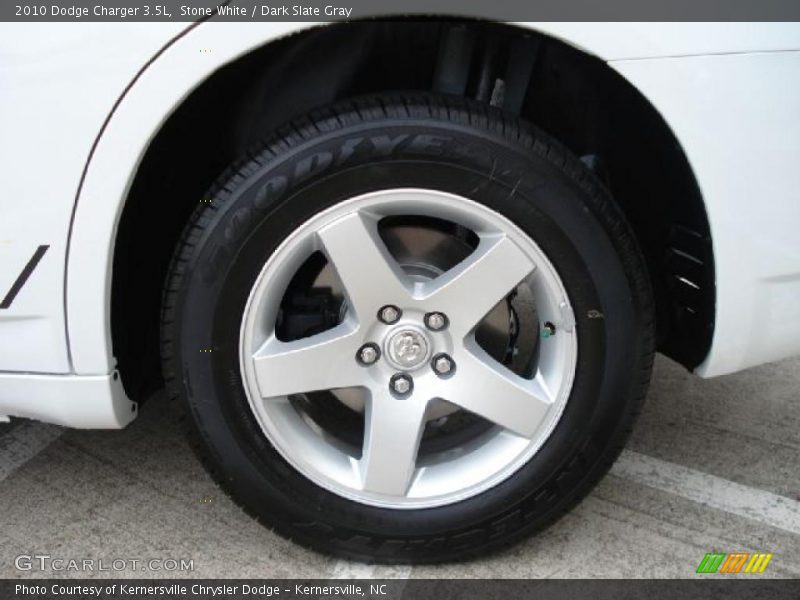 Stone White / Dark Slate Gray 2010 Dodge Charger 3.5L