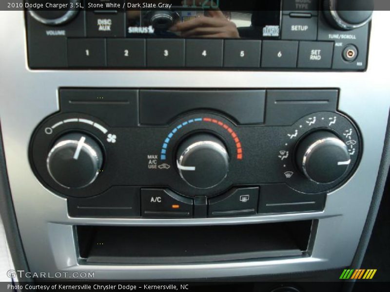 Stone White / Dark Slate Gray 2010 Dodge Charger 3.5L