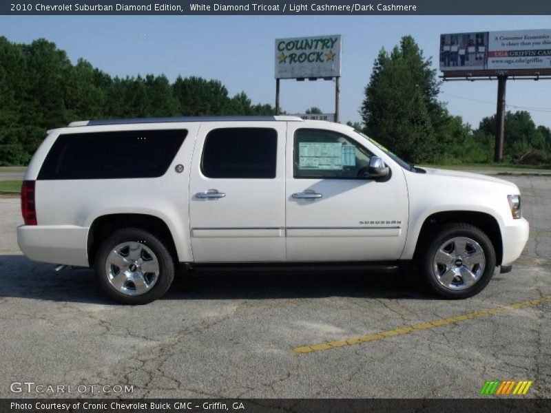 White Diamond Tricoat / Light Cashmere/Dark Cashmere 2010 Chevrolet Suburban Diamond Edition
