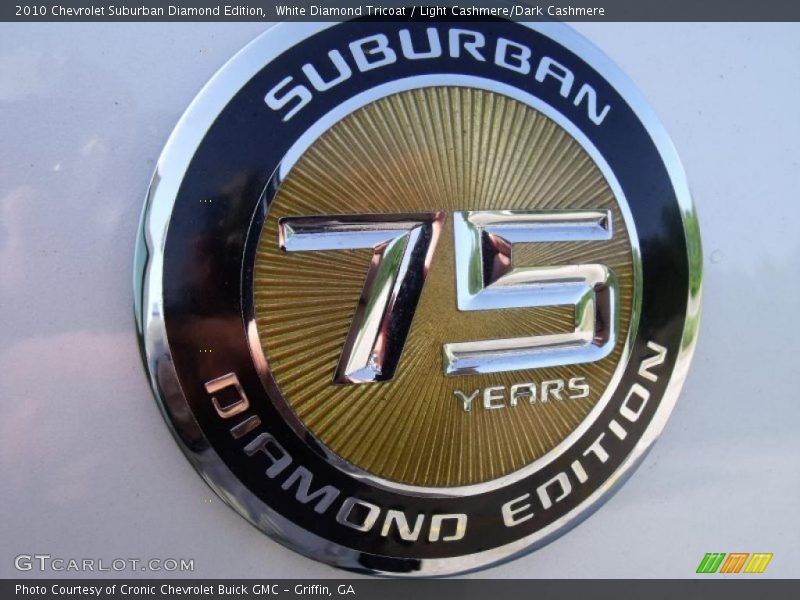 White Diamond Tricoat / Light Cashmere/Dark Cashmere 2010 Chevrolet Suburban Diamond Edition