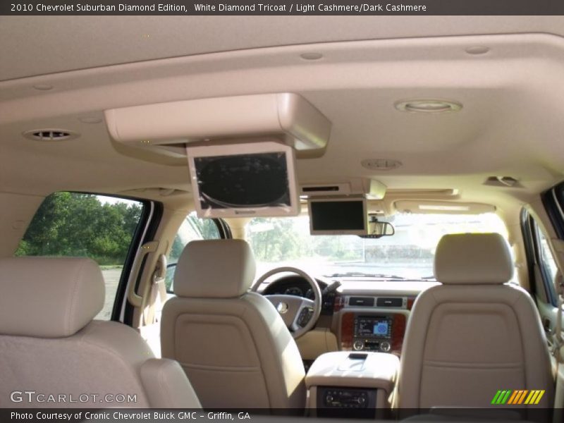 White Diamond Tricoat / Light Cashmere/Dark Cashmere 2010 Chevrolet Suburban Diamond Edition