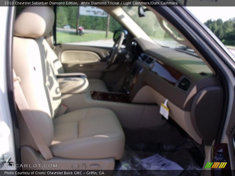 White Diamond Tricoat / Light Cashmere/Dark Cashmere 2010 Chevrolet Suburban Diamond Edition