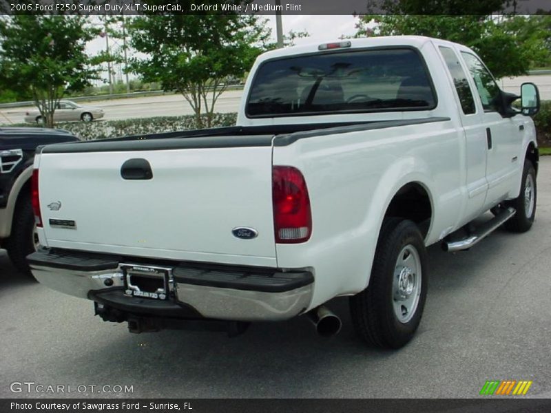 Oxford White / Medium Flint 2006 Ford F250 Super Duty XLT SuperCab