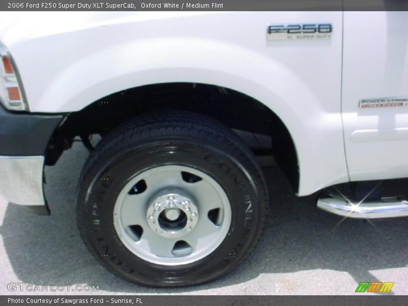 Oxford White / Medium Flint 2006 Ford F250 Super Duty XLT SuperCab