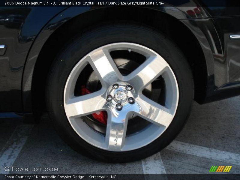 Brilliant Black Crystal Pearl / Dark Slate Gray/Light Slate Gray 2006 Dodge Magnum SRT-8