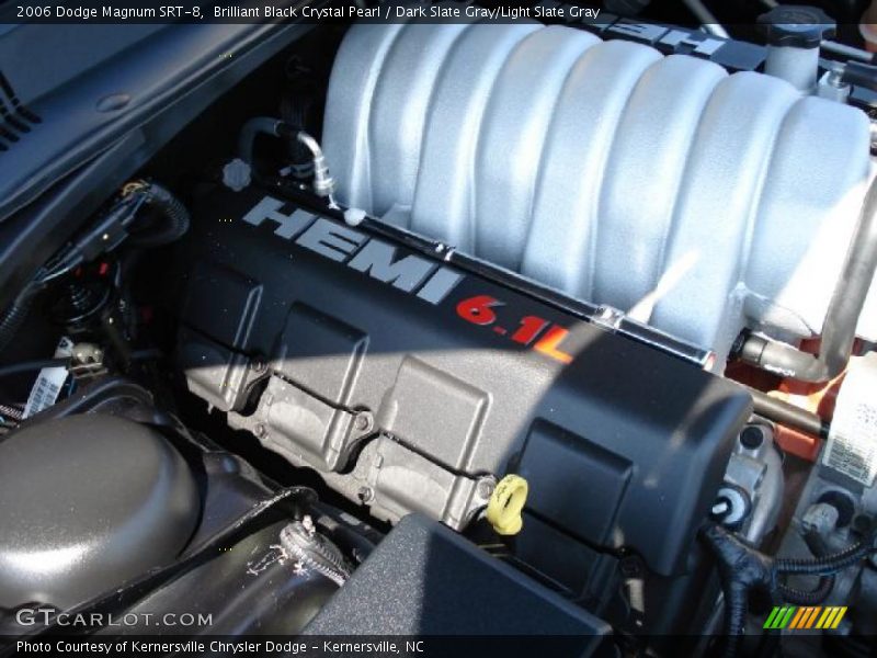 Brilliant Black Crystal Pearl / Dark Slate Gray/Light Slate Gray 2006 Dodge Magnum SRT-8