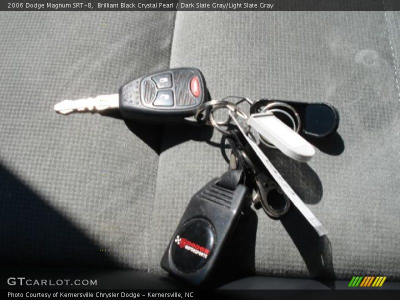 Brilliant Black Crystal Pearl / Dark Slate Gray/Light Slate Gray 2006 Dodge Magnum SRT-8