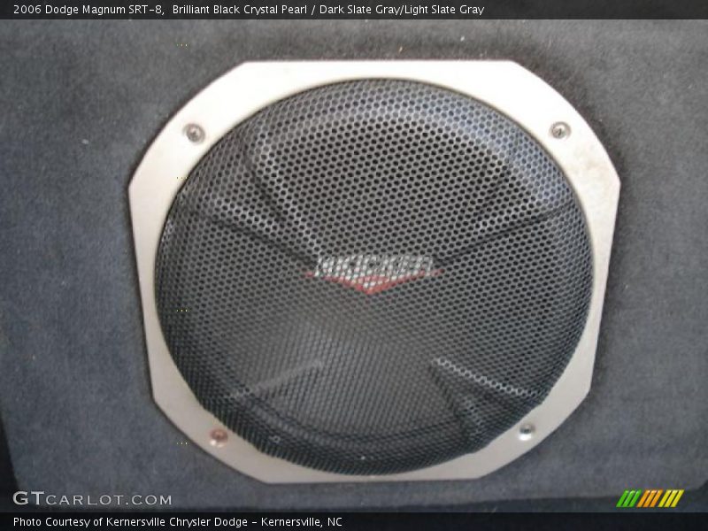 Brilliant Black Crystal Pearl / Dark Slate Gray/Light Slate Gray 2006 Dodge Magnum SRT-8