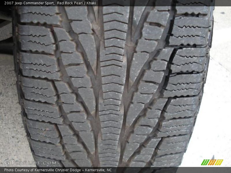 Red Rock Pearl / Khaki 2007 Jeep Commander Sport