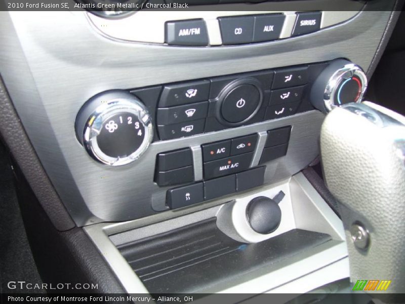 Atlantis Green Metallic / Charcoal Black 2010 Ford Fusion SE