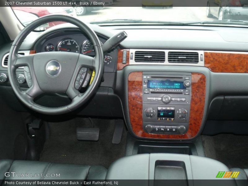 Black / Ebony 2007 Chevrolet Suburban 1500 LT 4x4