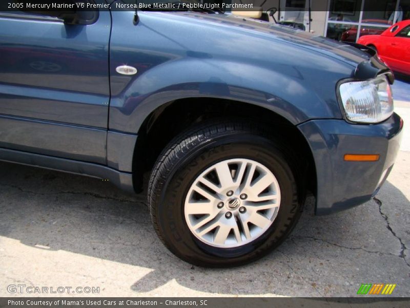 Norsea Blue Metallic / Pebble/Light Parchment 2005 Mercury Mariner V6 Premier