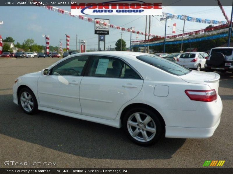 Super White / Ash 2009 Toyota Camry SE