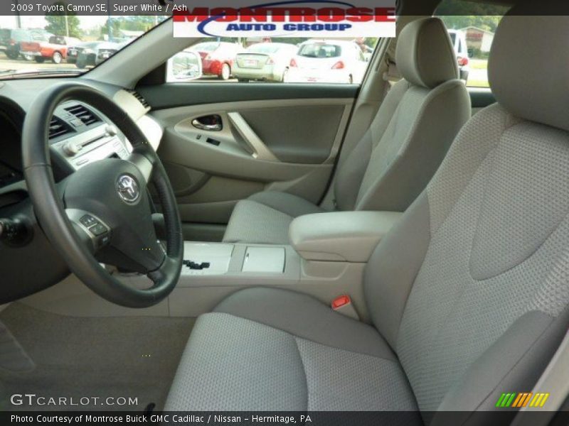 Super White / Ash 2009 Toyota Camry SE