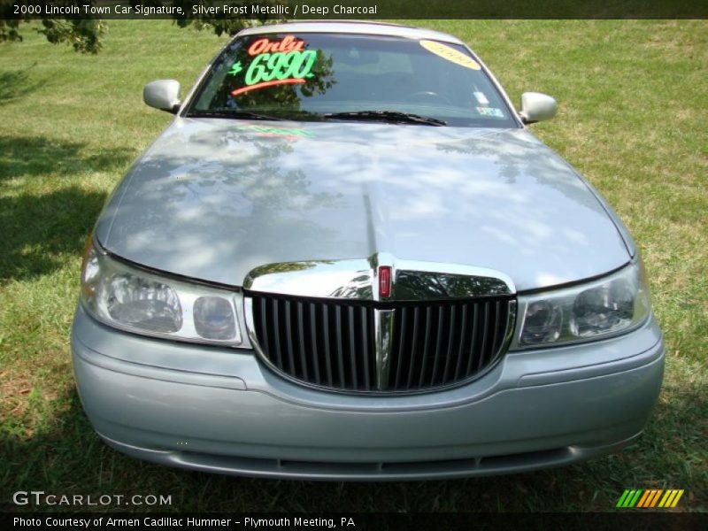 Silver Frost Metallic / Deep Charcoal 2000 Lincoln Town Car Signature