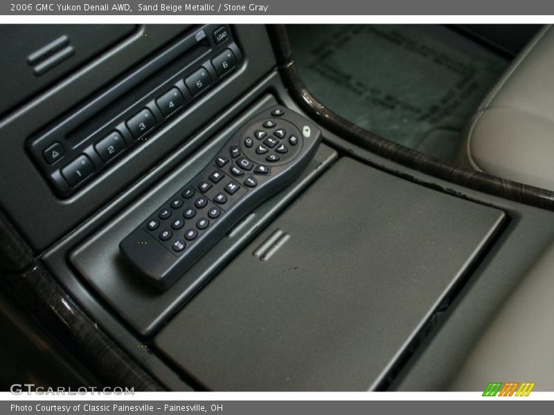 Sand Beige Metallic / Stone Gray 2006 GMC Yukon Denali AWD