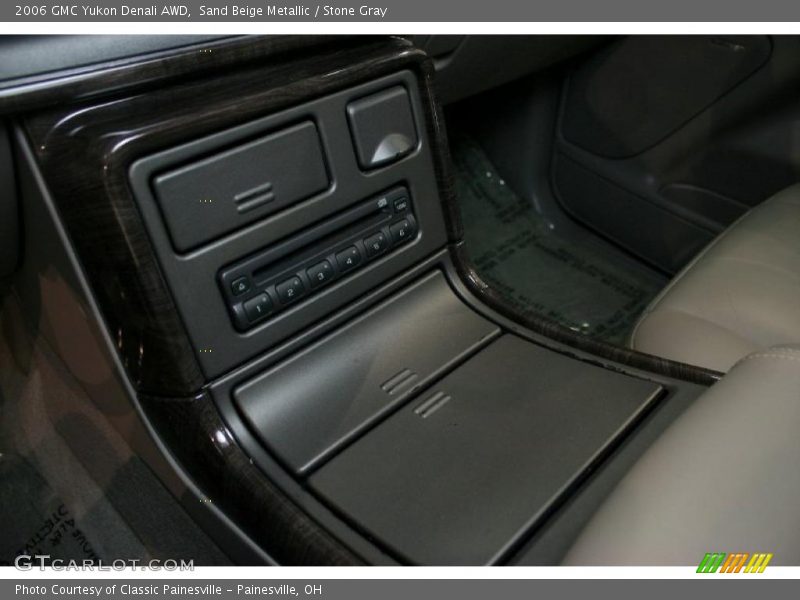 Sand Beige Metallic / Stone Gray 2006 GMC Yukon Denali AWD