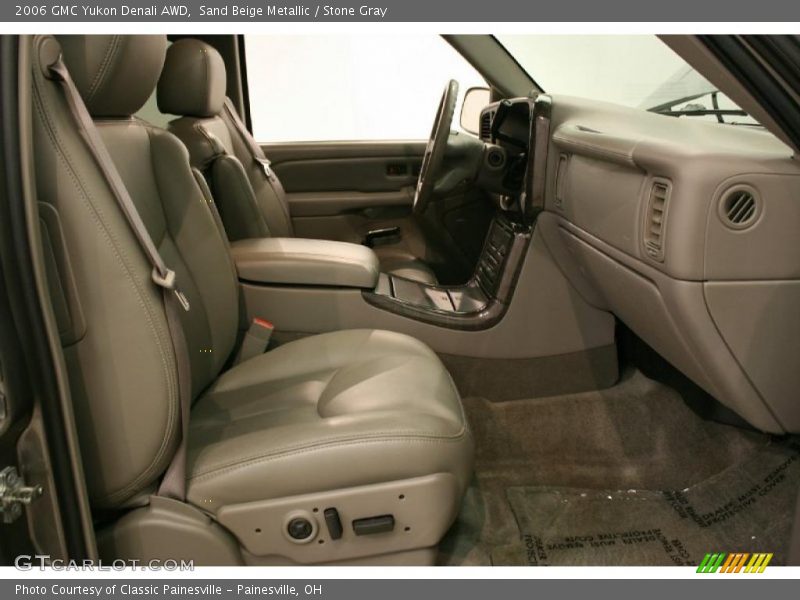 Sand Beige Metallic / Stone Gray 2006 GMC Yukon Denali AWD