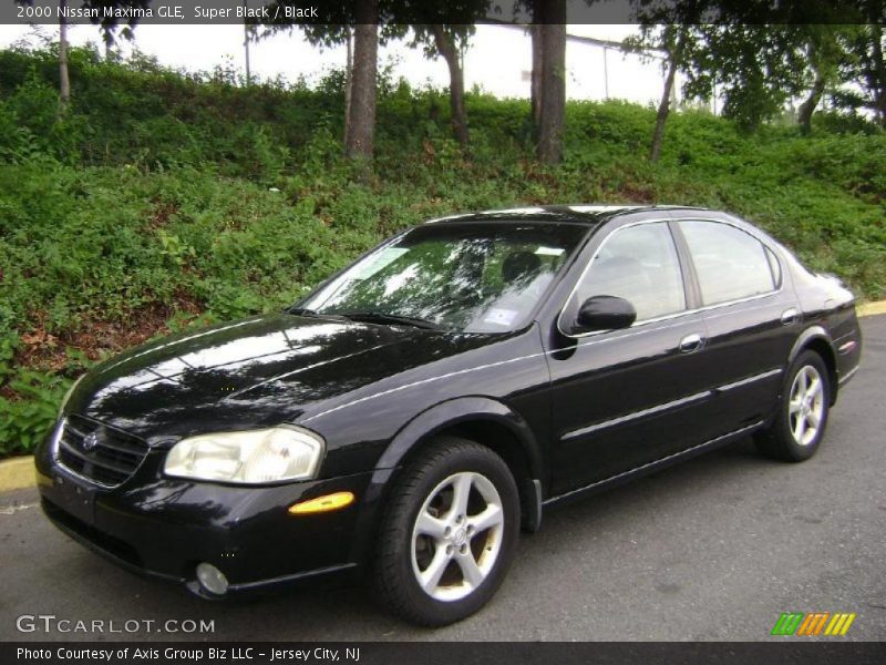 Super Black / Black 2000 Nissan Maxima GLE