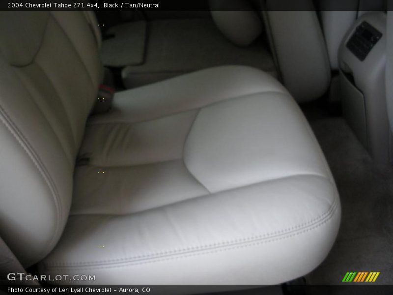 Black / Tan/Neutral 2004 Chevrolet Tahoe Z71 4x4