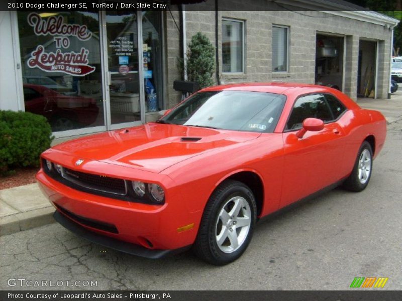 TorRed / Dark Slate Gray 2010 Dodge Challenger SE