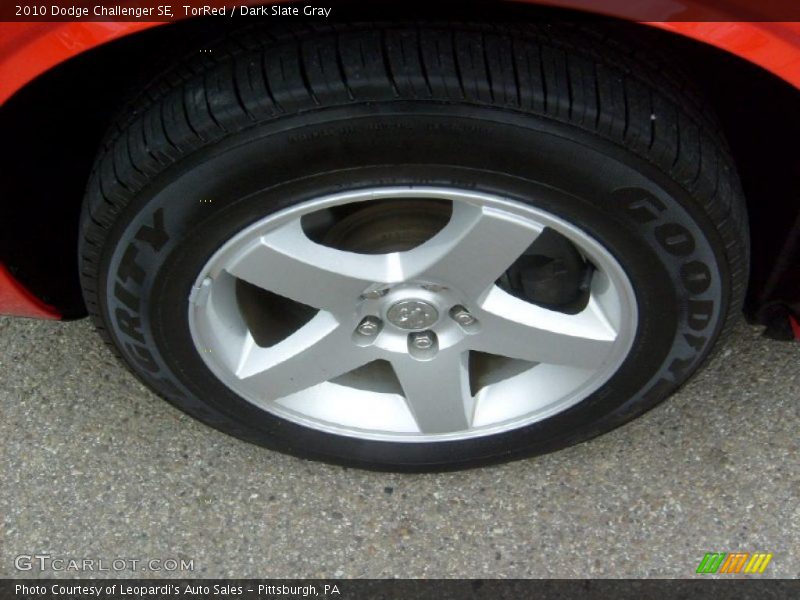 TorRed / Dark Slate Gray 2010 Dodge Challenger SE
