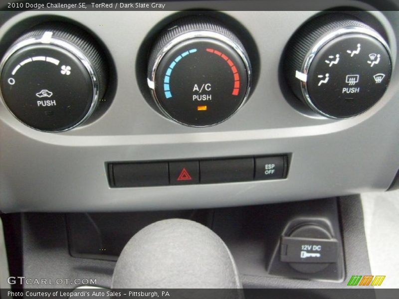 TorRed / Dark Slate Gray 2010 Dodge Challenger SE