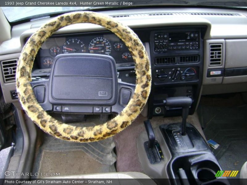 Hunter Green Metallic / Beige 1993 Jeep Grand Cherokee Laredo 4x4